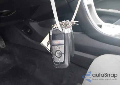 2018 Ford Fusion Se z USA, uszkodzony, nr VIN 3FA6P0HD9JR210133